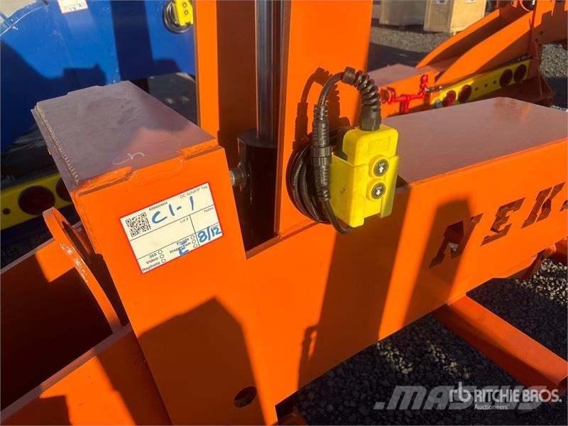 Neks Fifth Wheel Wrecker Attachment Ostale kargo komponente