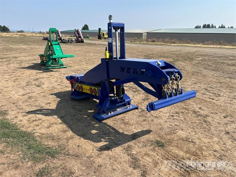Neks Fifth Wheel Wrecker Attachment (Unused) Ostale kargo komponente