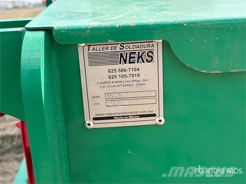  Neks Fifth Wheel Wrecker Attachment معدات النقل - غير ذلك