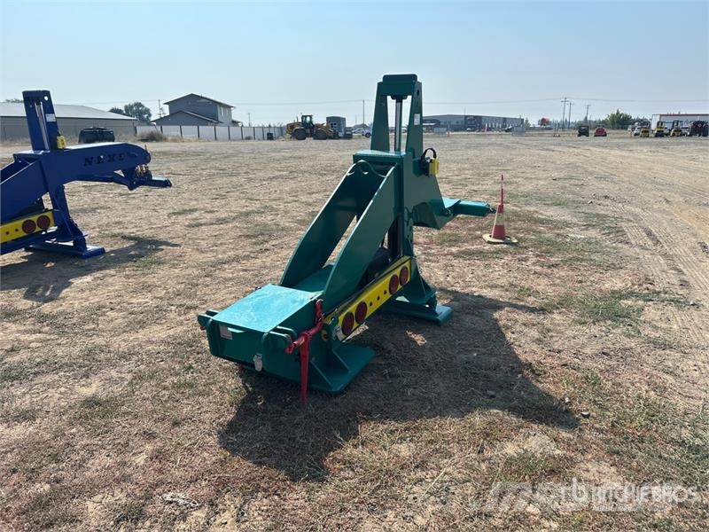 Neks Fifth Wheel Wrecker Attachment (Unused) Ostale kargo komponente