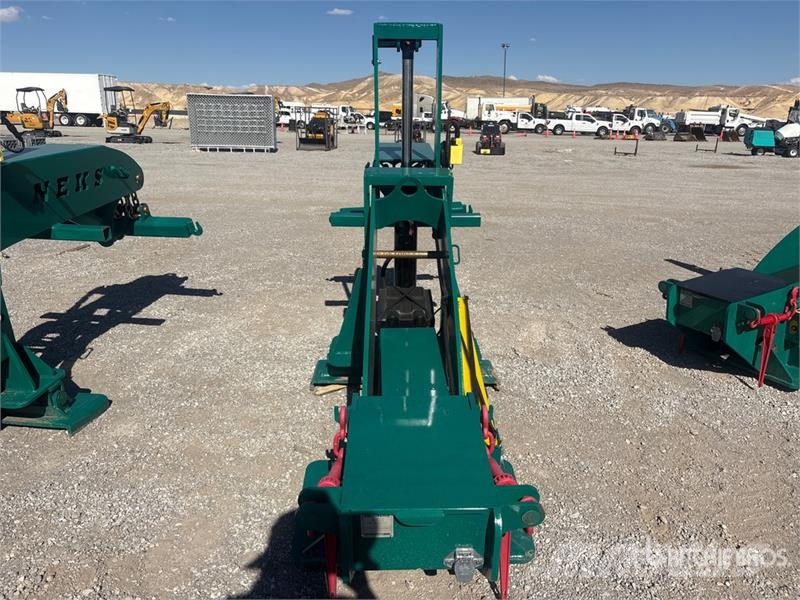 Neks Fifth Wheel Wrecker Attachment (Unused) Ostale kargo komponente