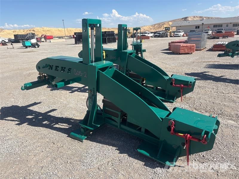 Neks Fifth Wheel Wrecker Attachment (Unused) Ostale kargo komponente