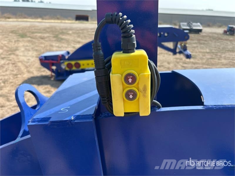 Neks Fifth Wheel Wrecker Attachment (Unused) Ostale kargo komponente