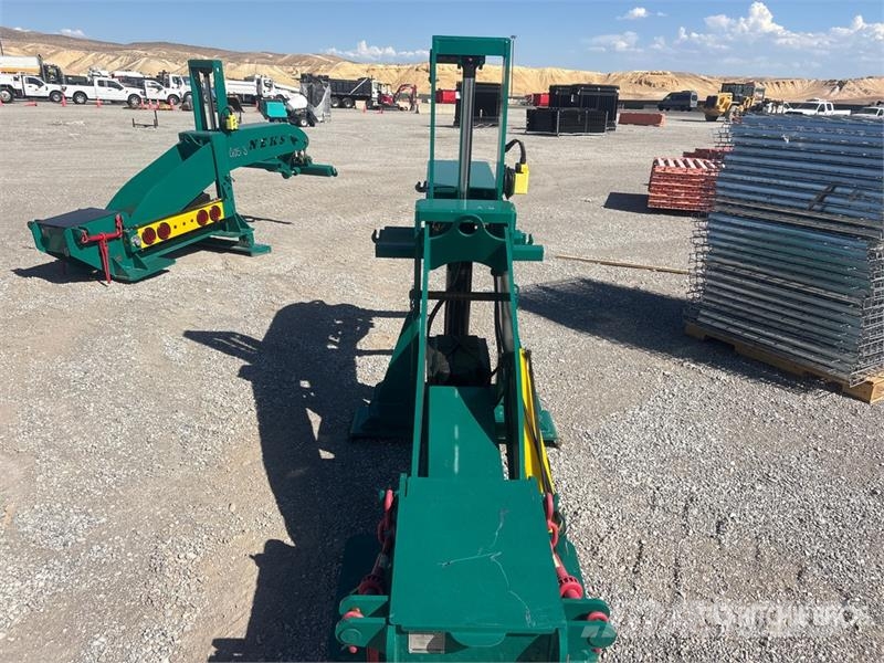 Neks Fifth Wheel Wrecker Attachment (Unused) Ostale kargo komponente