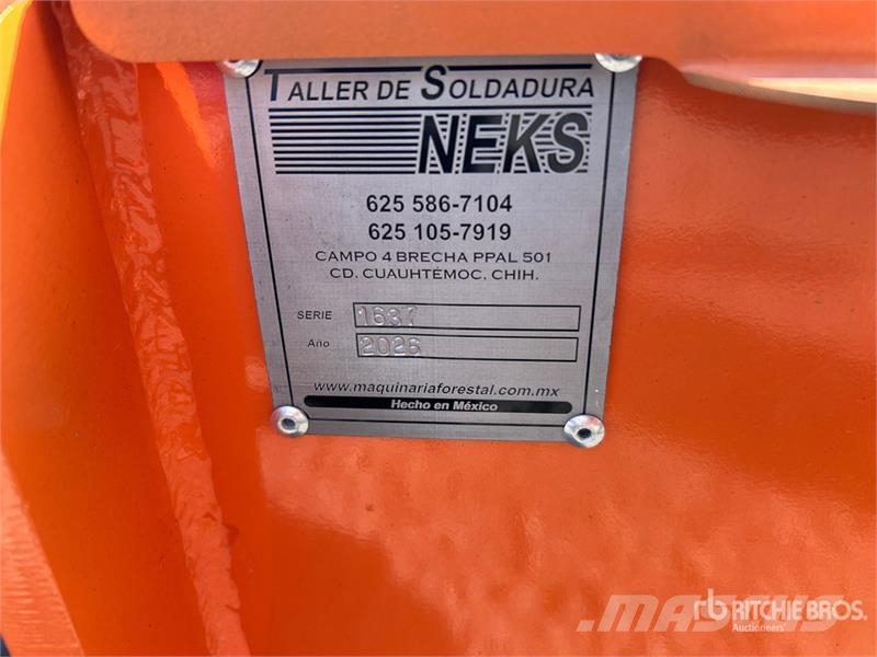Neks Hydraulic Fifth Wheel Wrecker Attachment Ostale kargo komponente