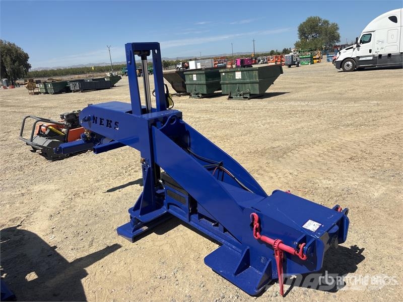 Neks Hydraulic Fifth Wheel Wrecker Attachment Ostale kargo komponente