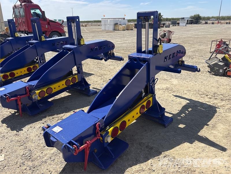 Neks Hydraulic Fifth Wheel Wrecker Attachment Ostale kargo komponente