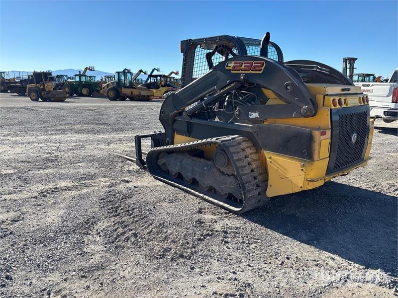 New Holland C232 Skid steer loaders