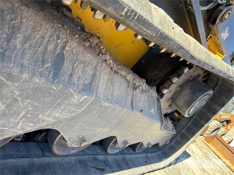 New Holland C232 Skid steer loaders