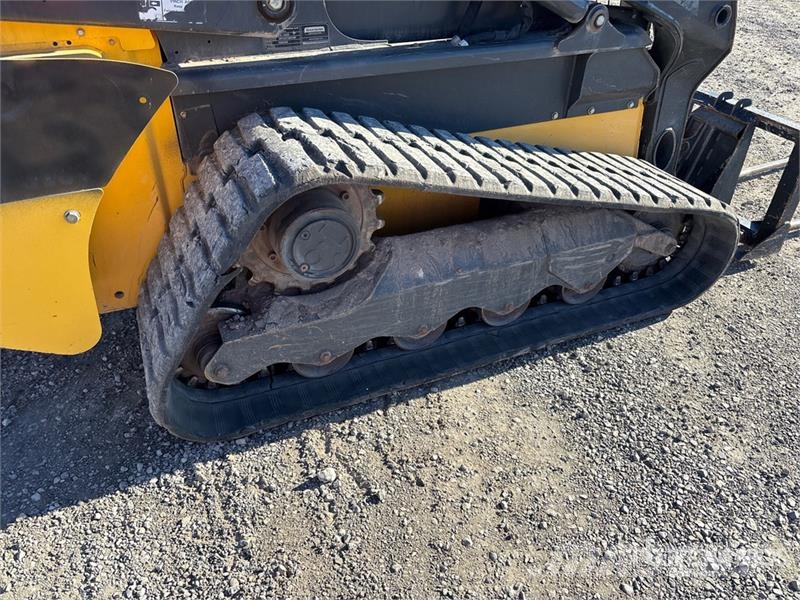 New Holland C232 Skid steer loaders