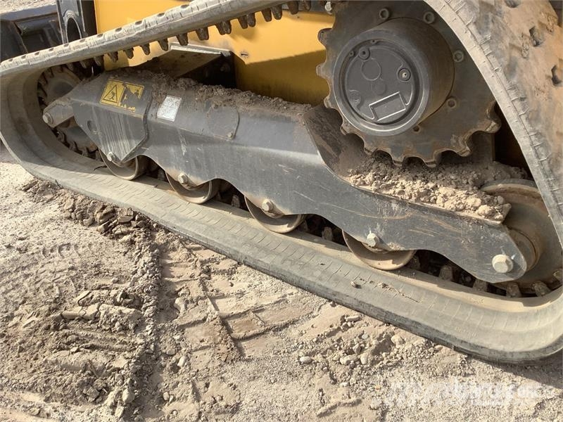 New Holland C332 Compact Track Loader Kompaktlastare
