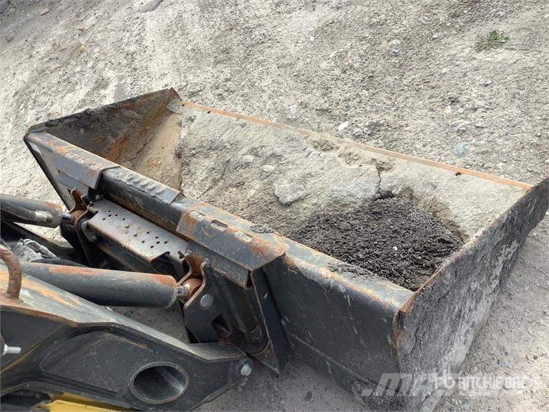 New Holland C332 Compact Track Loader Kompaktlastare