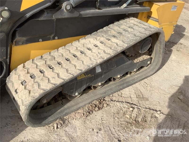 New Holland C332 Compact Track Loader Kompaktlastare