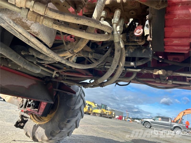 New Holland HW325 料堆整形机
