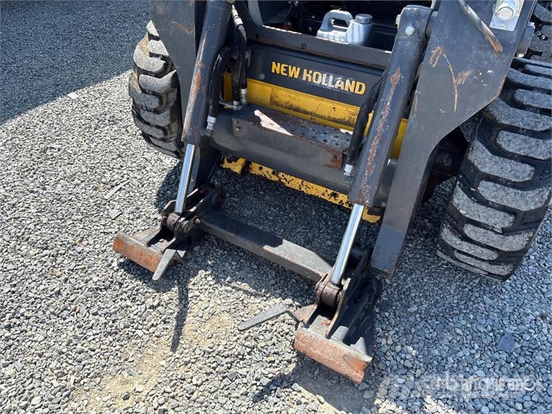 New Holland L328 Skid Steer Loader Lietoti riteņu kompaktiekrāvēji