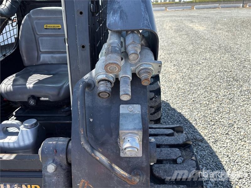 New Holland L328 Skid Steer Loader Lietoti riteņu kompaktiekrāvēji