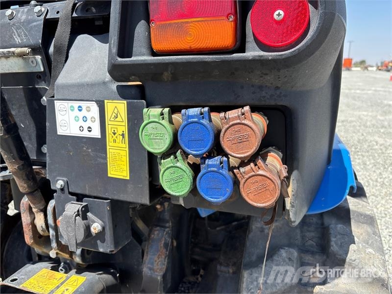 New Holland TK4.80F Track Tractor Trattori