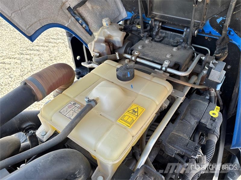 New Holland TK4.80F Track Tractor Trattori
