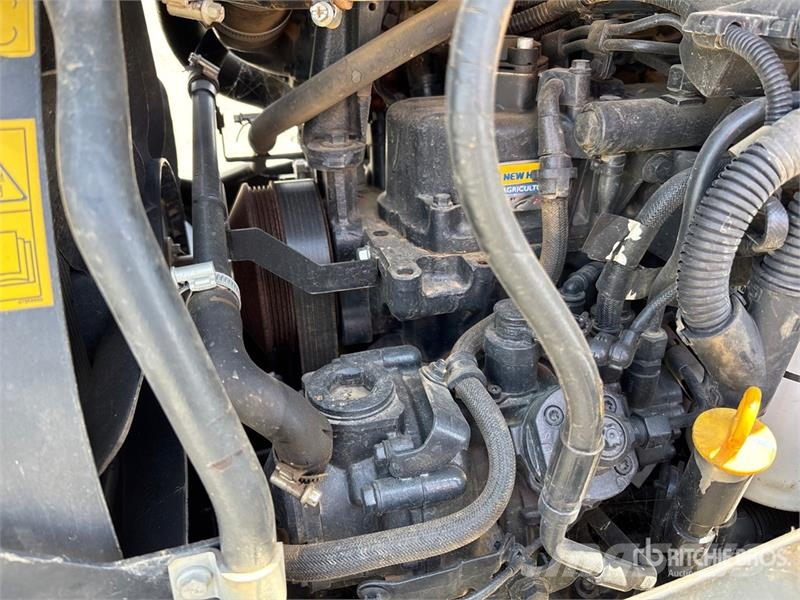 New Holland TK4.80F Track Tractor Trattori