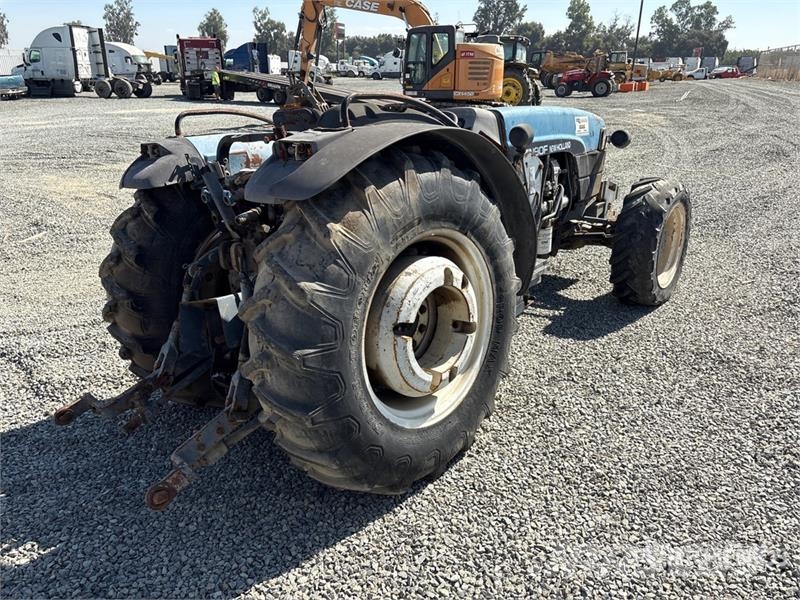 New Holland TN90F Trattori