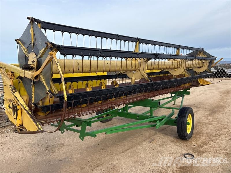 New Holland TR85 Combine Harvester Mietitrebbiatrici