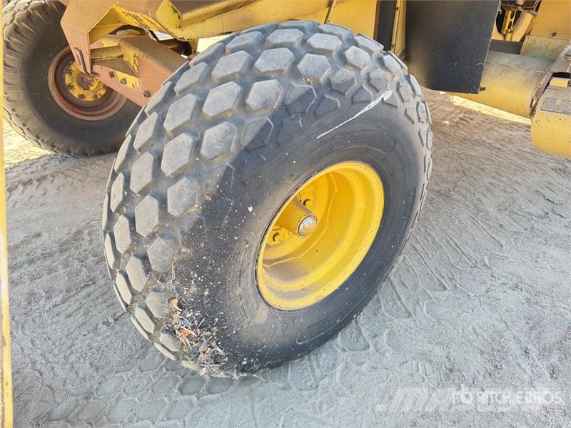 New Holland TR85 Combine Harvester Cosechadoras combinadas