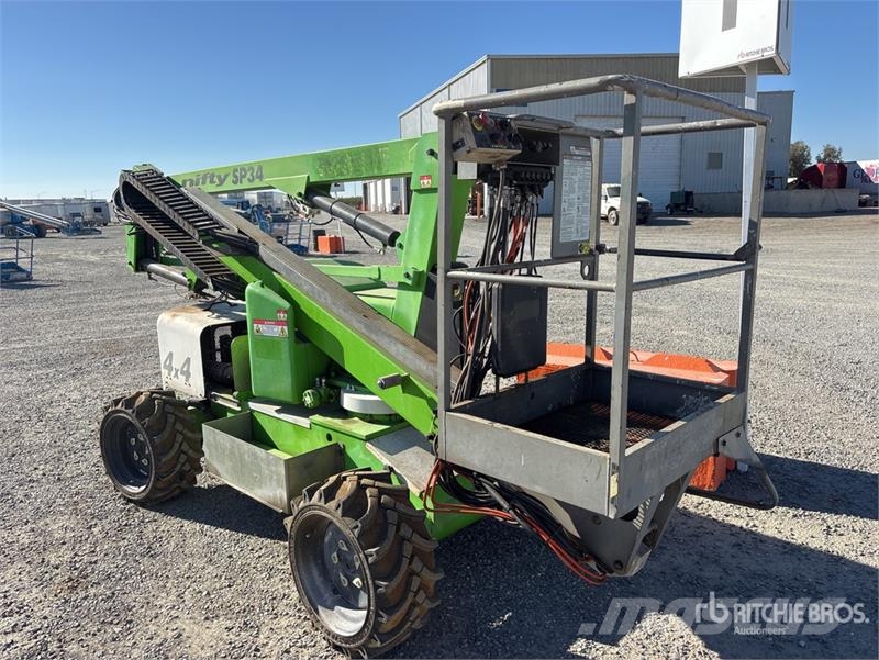  Nifty-Lift SP34D 4WD Diesel Articulating Boom Lift Knikarmhoogwerkers