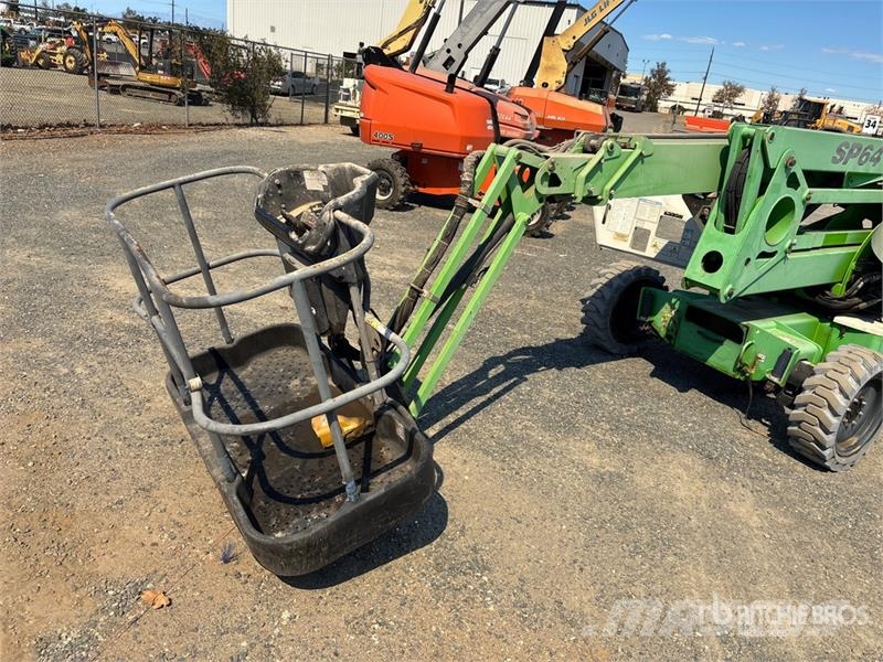  Nifty-Lift SP64 4WD Hybrid Articulating Boom Lift Piattaforme a braccio articolato