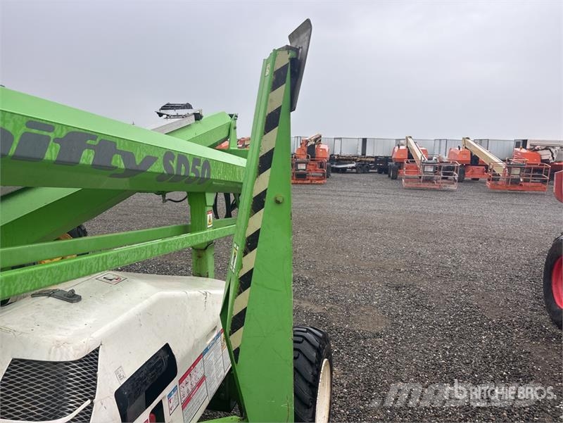 Niftylift SD50D 4WD Diesel Articulating Boom Lift Plataformas con brazo de elevación manual