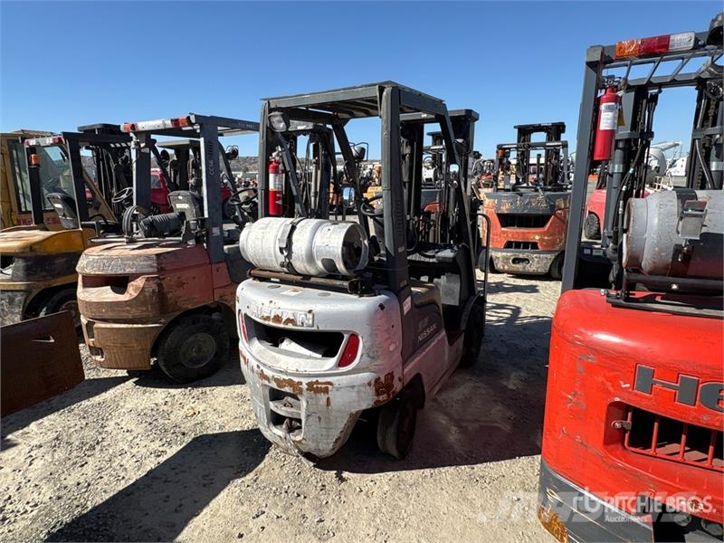Nissan 2900 lb Forklift フォークリフト - その他