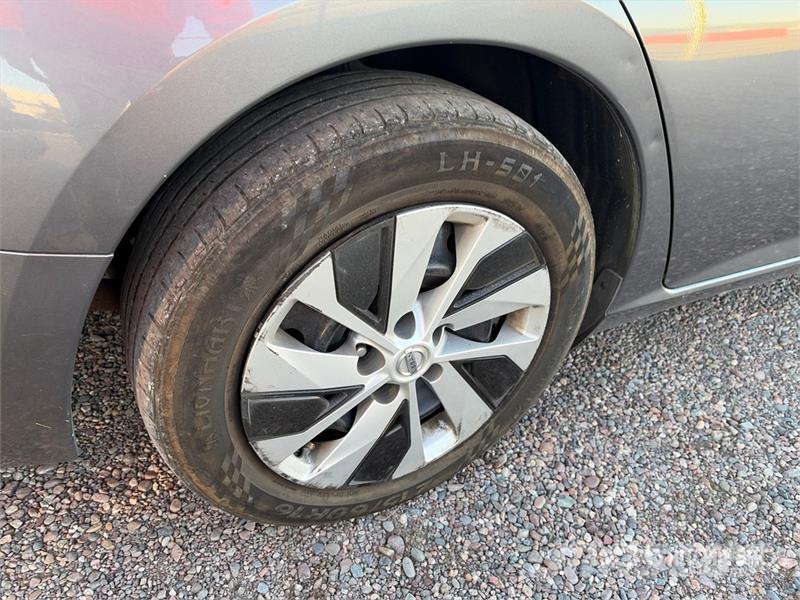 Nissan Altima Automobile Automašīnas