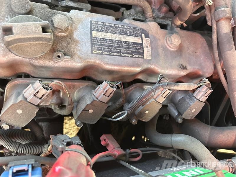 Nissan CF40LP شاحنات ذات رافعات شوكية - أخرى