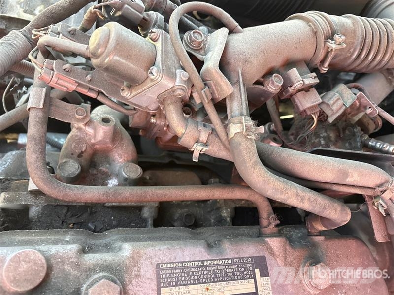 Nissan CF40LP شاحنات ذات رافعات شوكية - أخرى