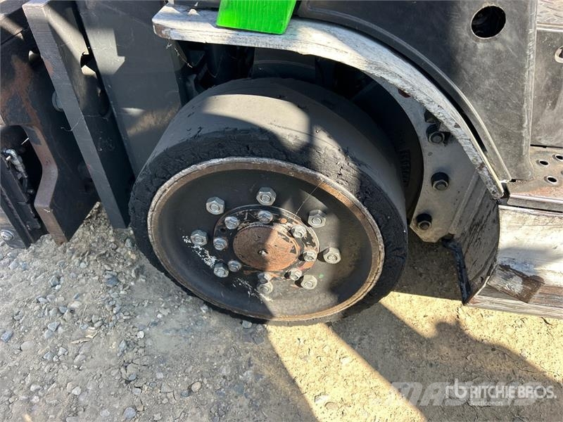 Nissan CF40LP Muut haarukkatrukit