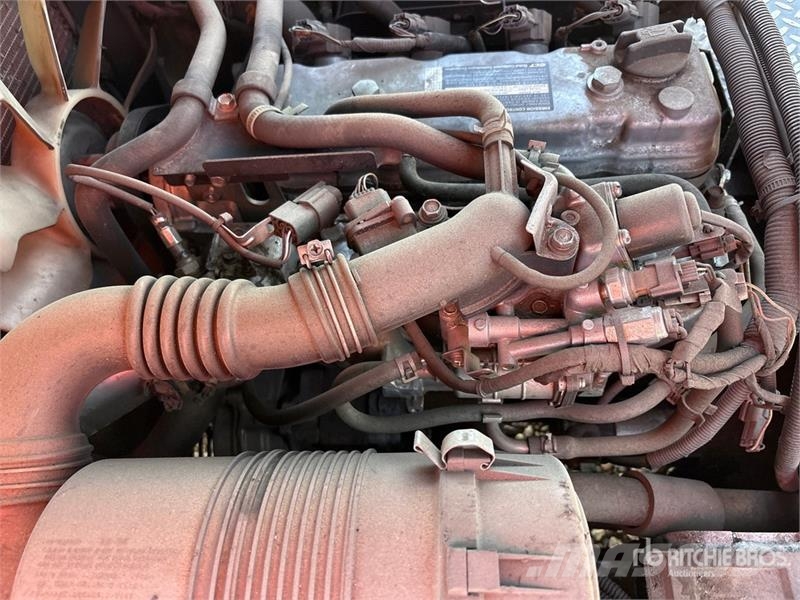 Nissan CF40LP شاحنات ذات رافعات شوكية - أخرى