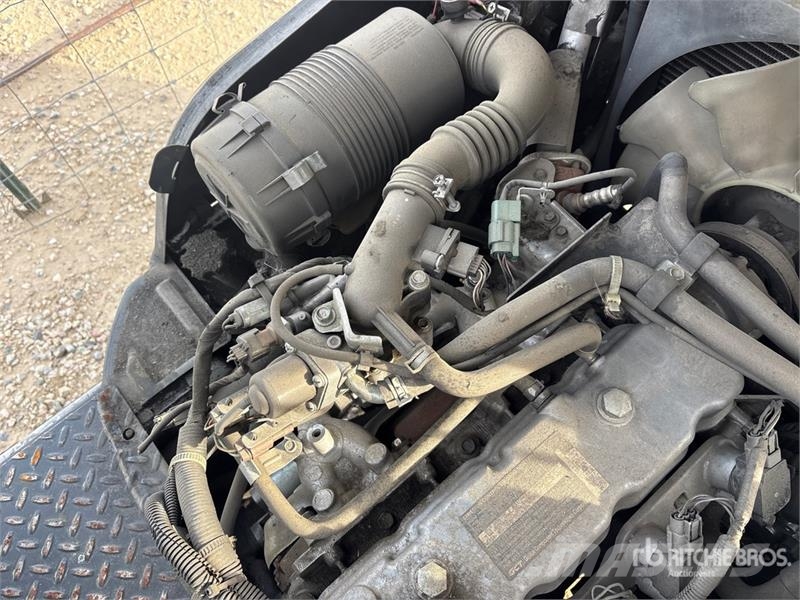 Nissan CF40LP شاحنات ذات رافعات شوكية - أخرى