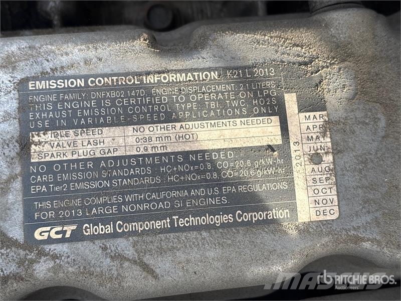 Nissan CF40LP شاحنات ذات رافعات شوكية - أخرى