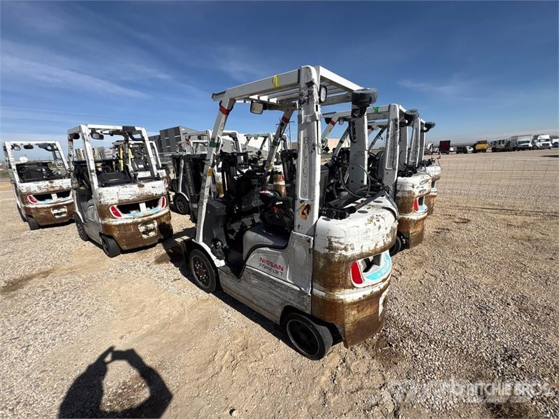 Nissan CF40LP شاحنات ذات رافعات شوكية - أخرى