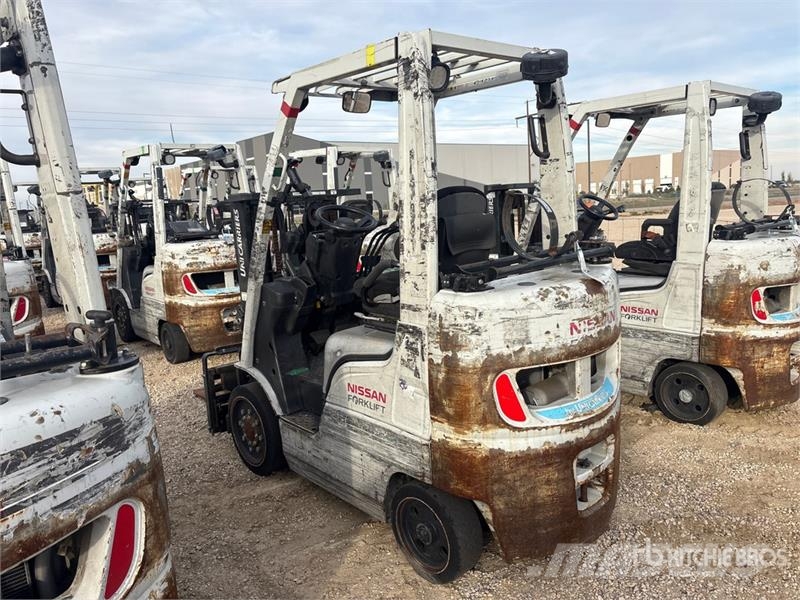 Nissan CF40LP شاحنات ذات رافعات شوكية - أخرى