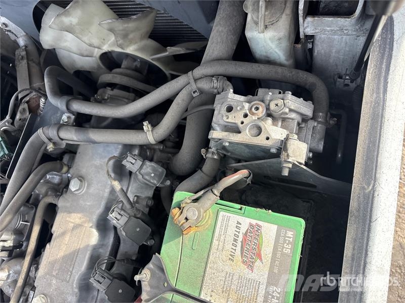 Nissan CF40LP شاحنات ذات رافعات شوكية - أخرى