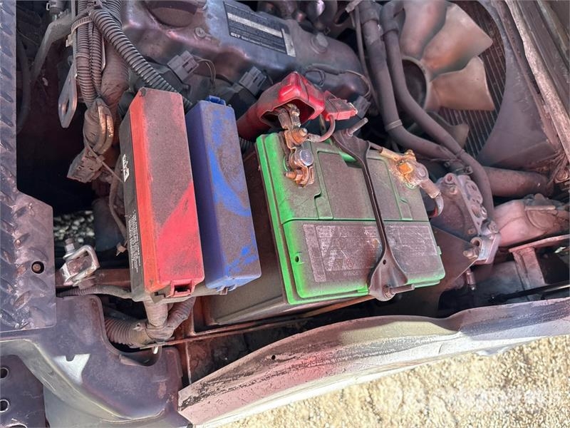 Nissan CF40LP شاحنات ذات رافعات شوكية - أخرى