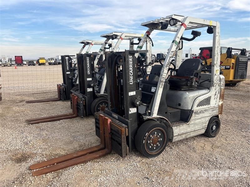 Nissan CF40LP شاحنات ذات رافعات شوكية - أخرى