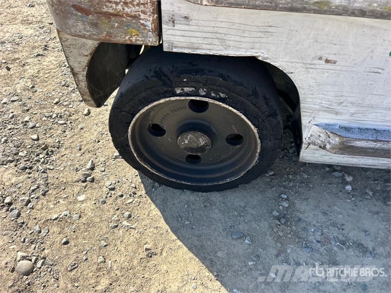 Nissan CF40LP Muut haarukkatrukit