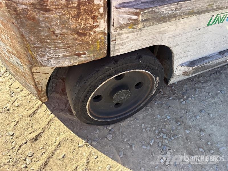 Nissan CF40LP Muut haarukkatrukit
