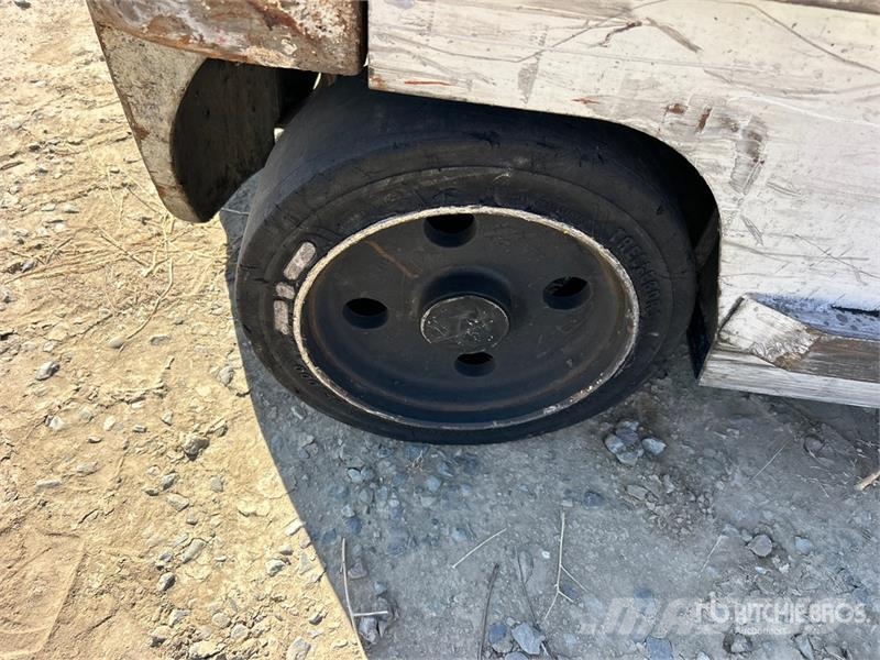 Nissan CF40LP Muut haarukkatrukit