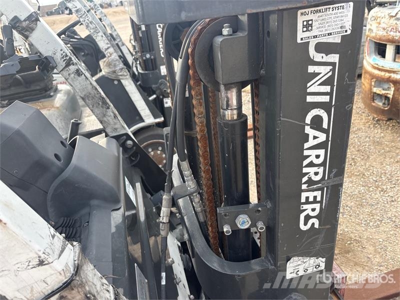 Nissan CF40LP شاحنات ذات رافعات شوكية - أخرى