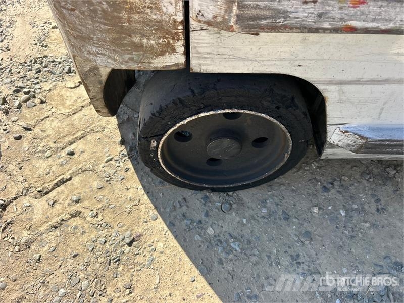 Nissan CF40LP Muut haarukkatrukit