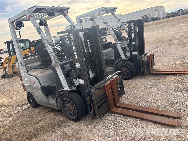 Nissan CF40LP شاحنات ذات رافعات شوكية - أخرى