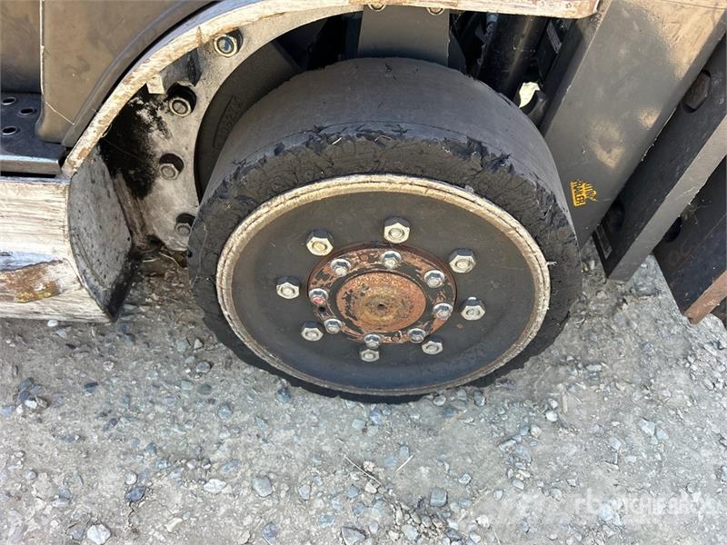 Nissan CF40LP Muut haarukkatrukit