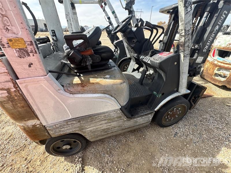 Nissan CF40LP شاحنات ذات رافعات شوكية - أخرى
